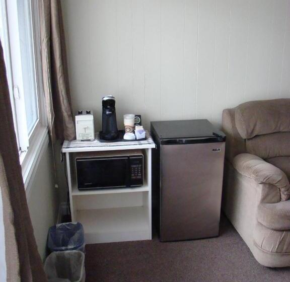 فندق على الطريق Paddock Inn