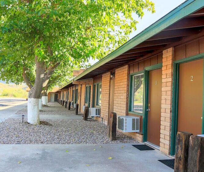 モーテル Roosevelt Resort Park