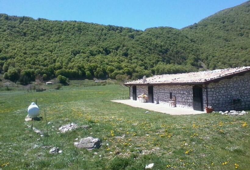 بنسيون Chalet Vista Lago