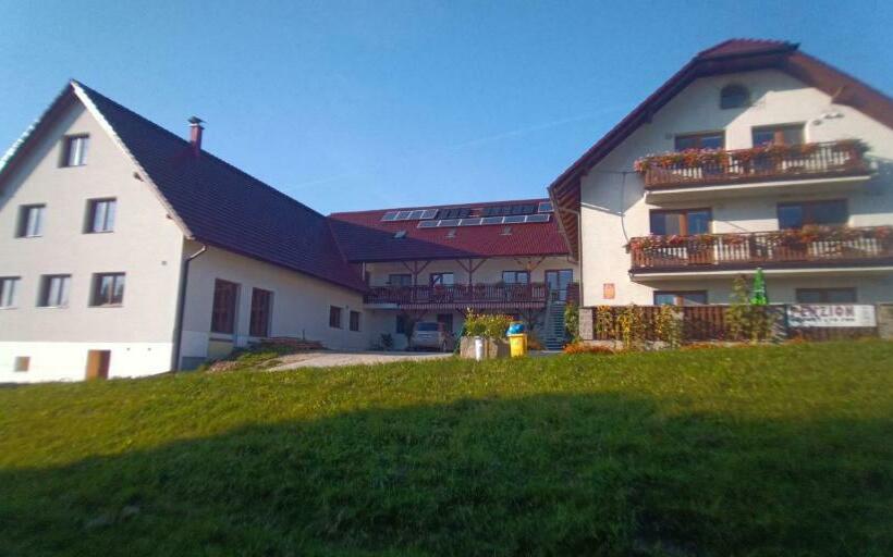 پانسیون Chalupa U Pramene