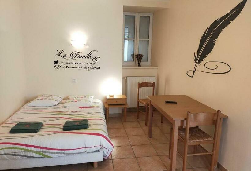 ペンション Chambres D'hôtes De L'auberge L'astrassadou