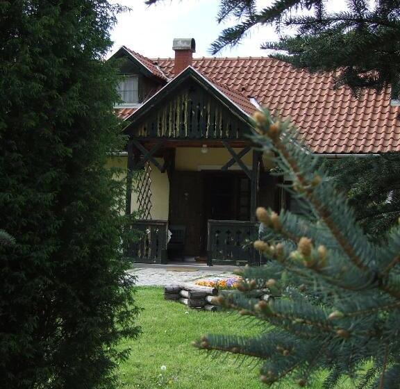 펜션 Erdész Vendégház