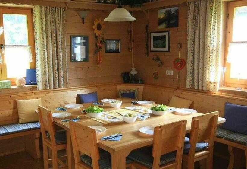 ペンション Ferienhaus Corinna