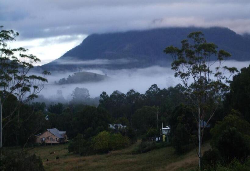 Пансион Grey Gum Lodge