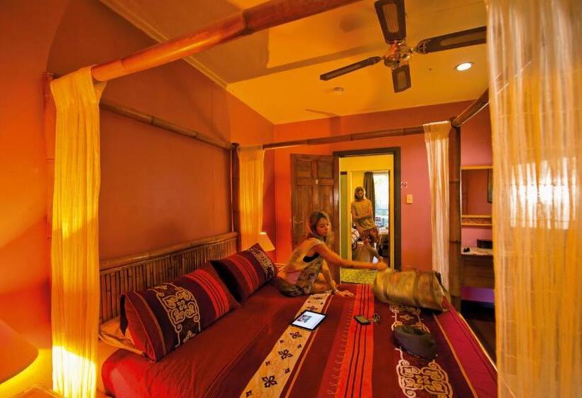 פנסיון Grey Gum Lodge