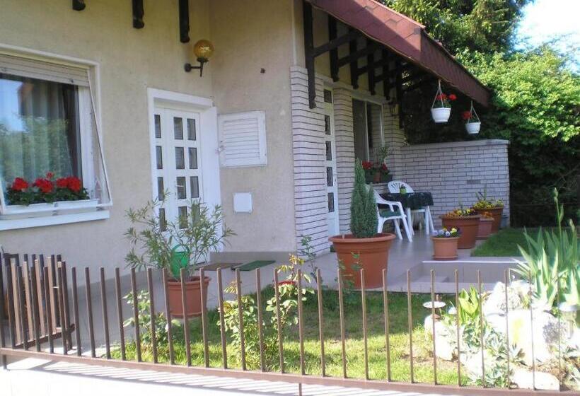 펜션 Jancsi és Juliska Vendégház