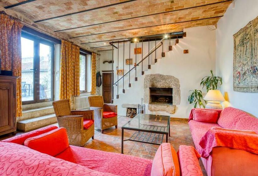 ペンション La Fauconnerie Du Roy