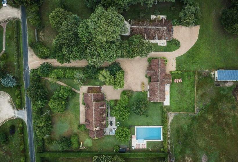 بنسيون La Grange De Léonie, Chambres D Hôtes Avec Piscine Et Spa