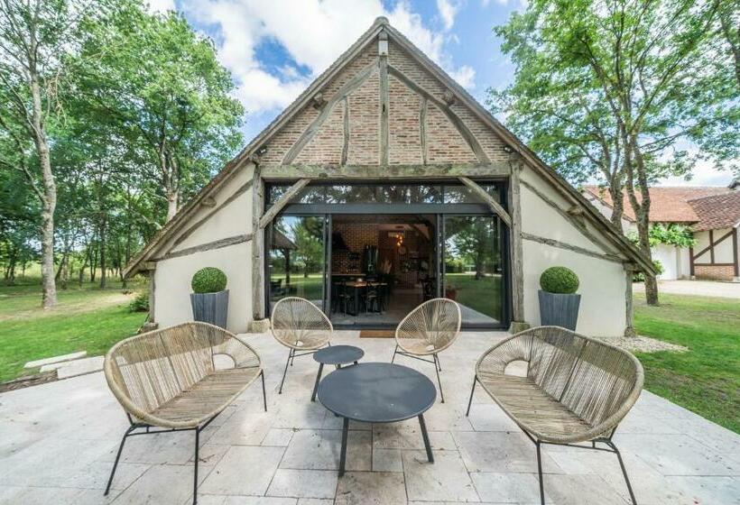 بنسيون La Grange De Léonie, Chambres D Hôtes Avec Piscine Et Spa