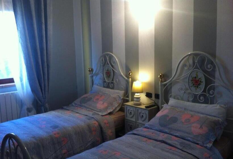 ペンション La Locanda Dei Cavalieri Affittacamere