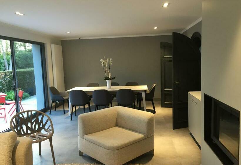 פנסיון Le Domaine Des Loups