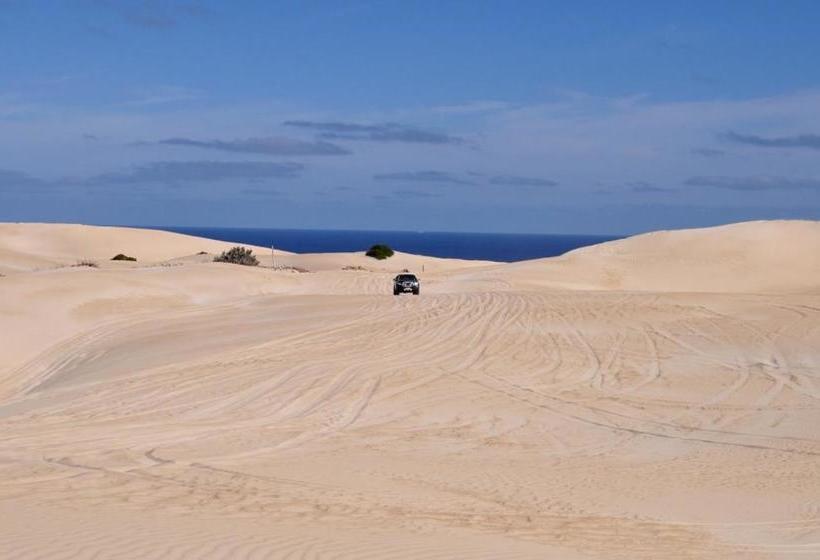 פנסיון Longbeach Apartments