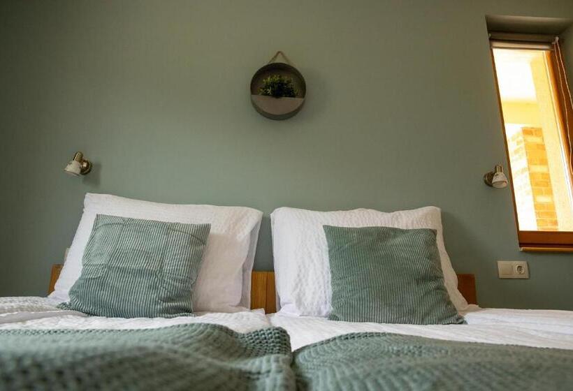 بنسيون Mézes Vendégház és Apiterápiás Központ