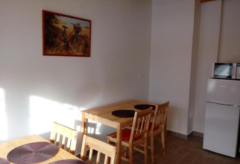 بنسيون Napsugár Vendégház