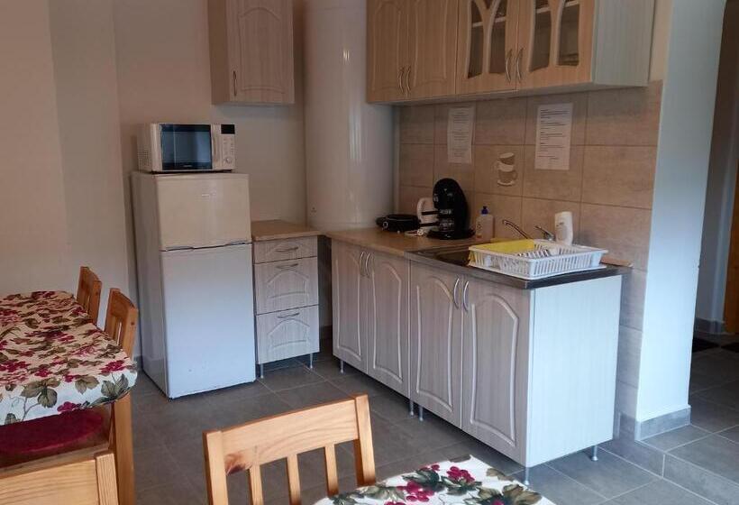 بنسيون Napsugár Vendégház