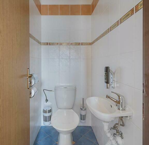 Пансион Penzion A Restaurace Lemberk