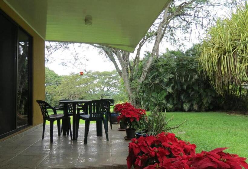 بنسيون Quinta Celeste