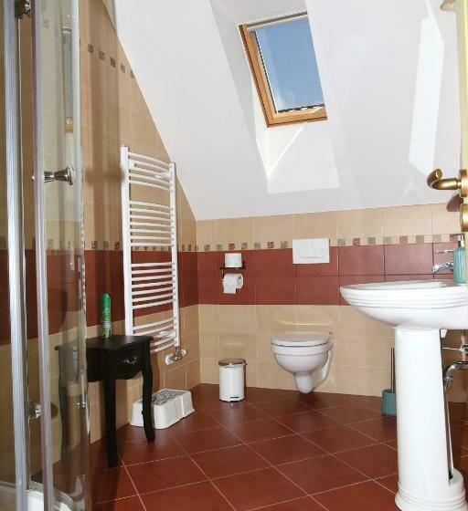 بنسيون Sasfészek Vendégház