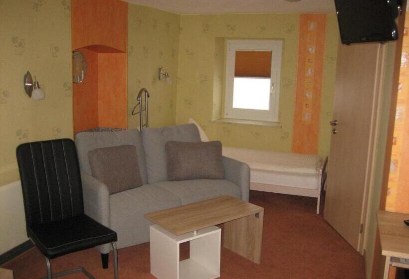 ペンション Schusters Lindenhof