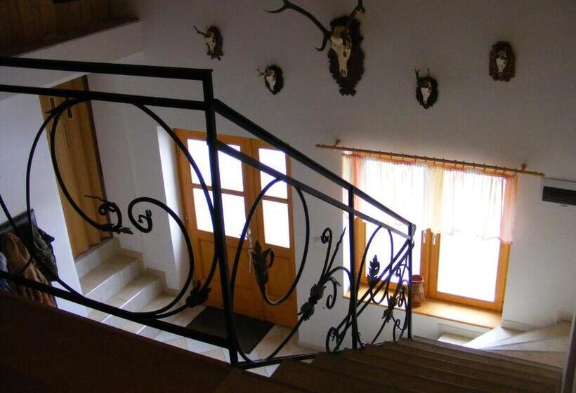 פנסיון Tünde Vendégház