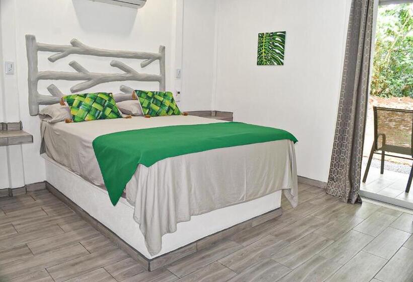 פנסיון Tropical Paradise Bungalows