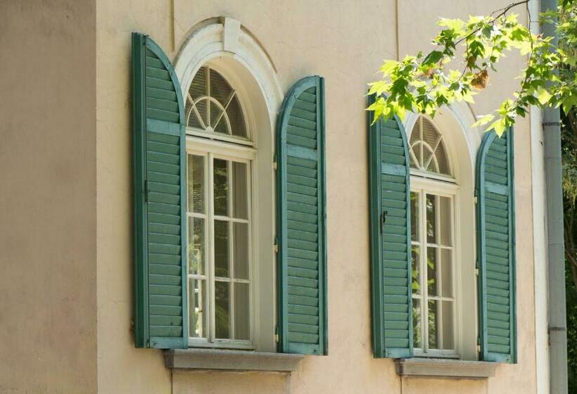 ペンション Villa Cafe