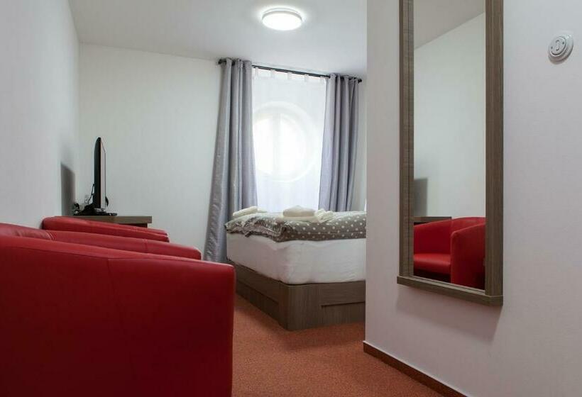 ペンション Villa Cafe