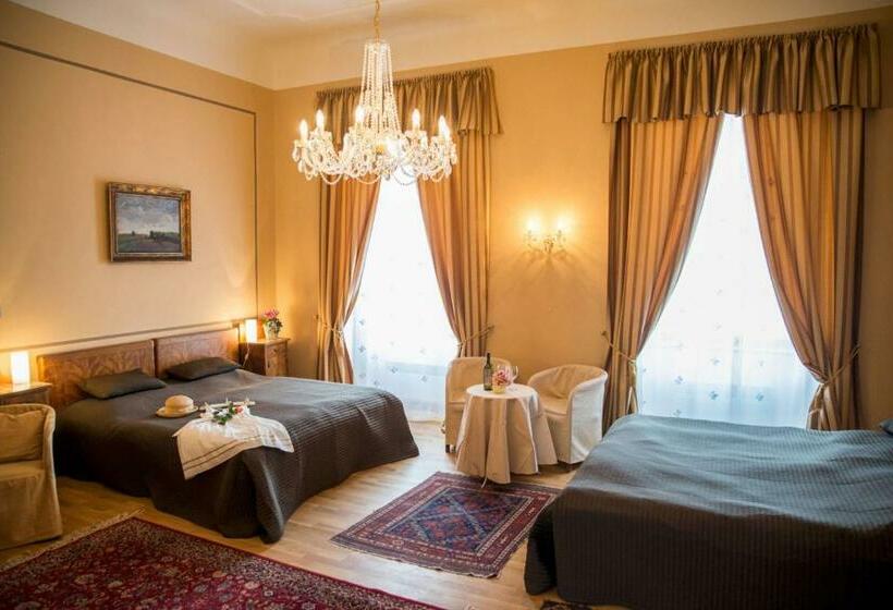 膳宿费 Zámek Lobeč