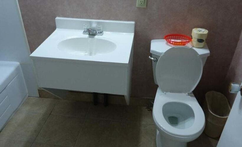 The Village Inn Motel