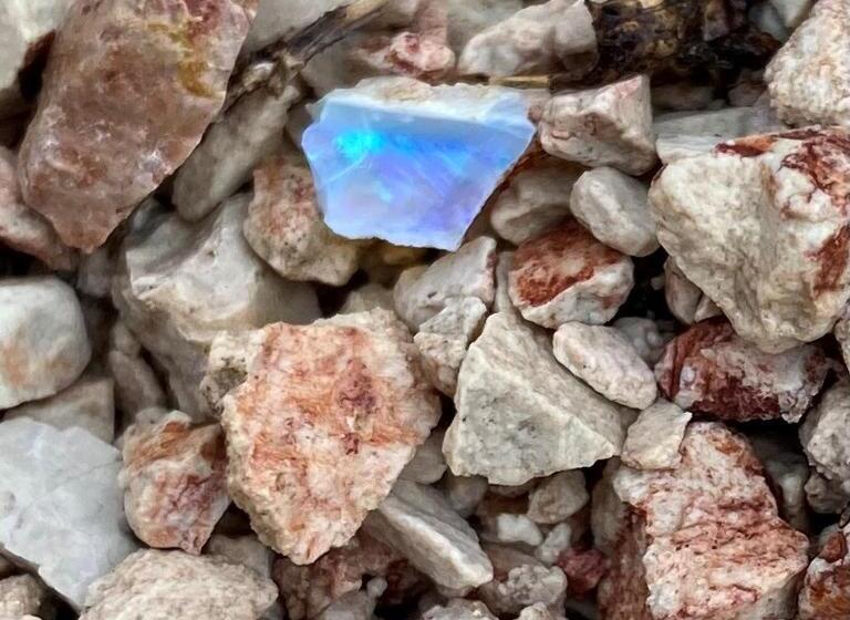 White Cliffs Underground Motel