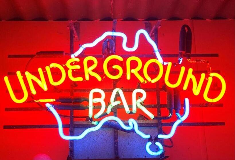 White Cliffs Underground Motel