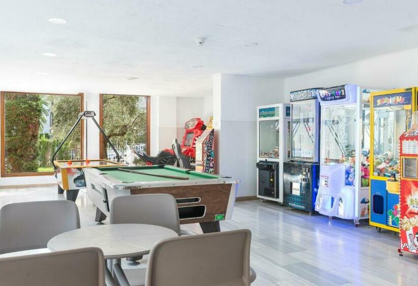 Alcudia Beach Apartments