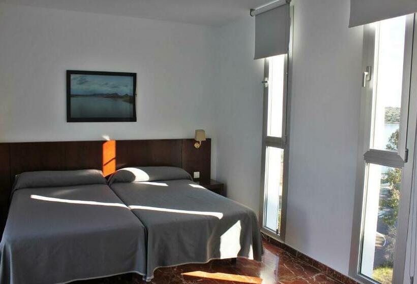 Apartamentos Embalse De Orellana