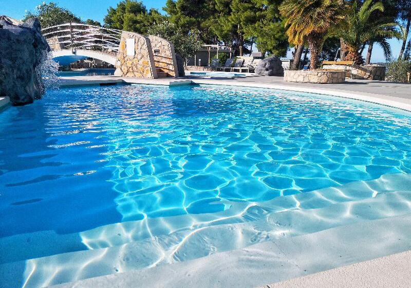 فندق Matilde Beach Resort