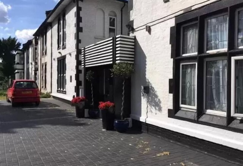 민박 The Firs Lodge