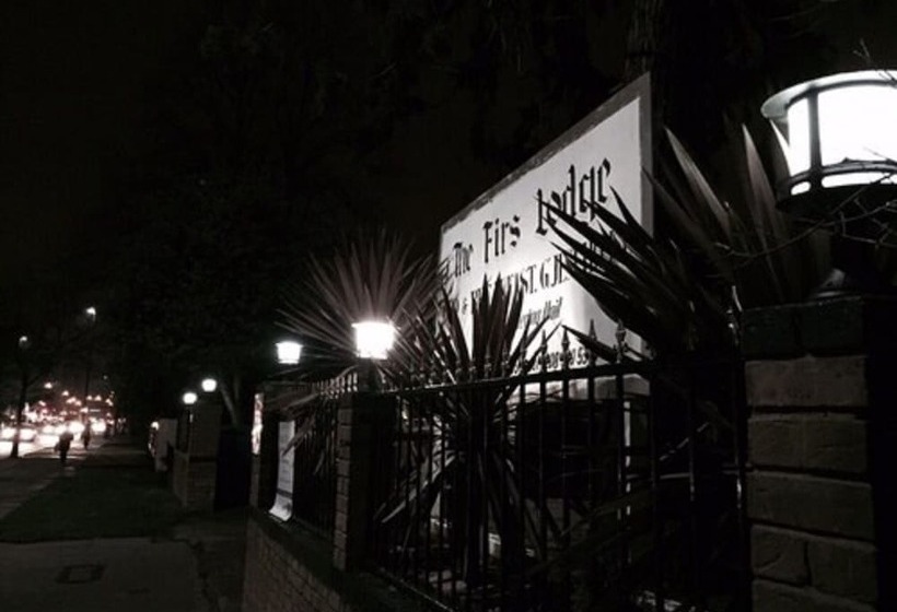 민박 The Firs Lodge