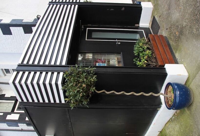 민박 The Firs Lodge