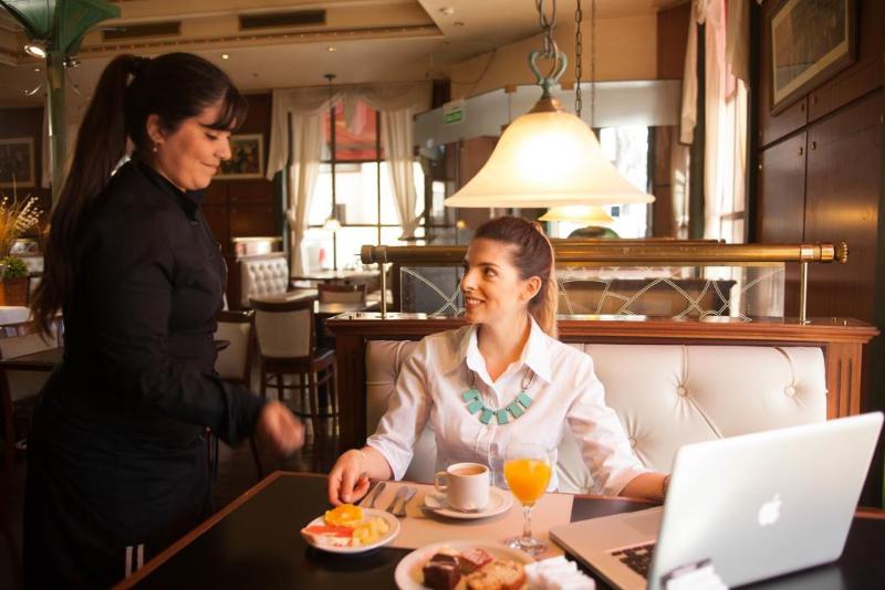 Epic Hotel Villa Mercedes