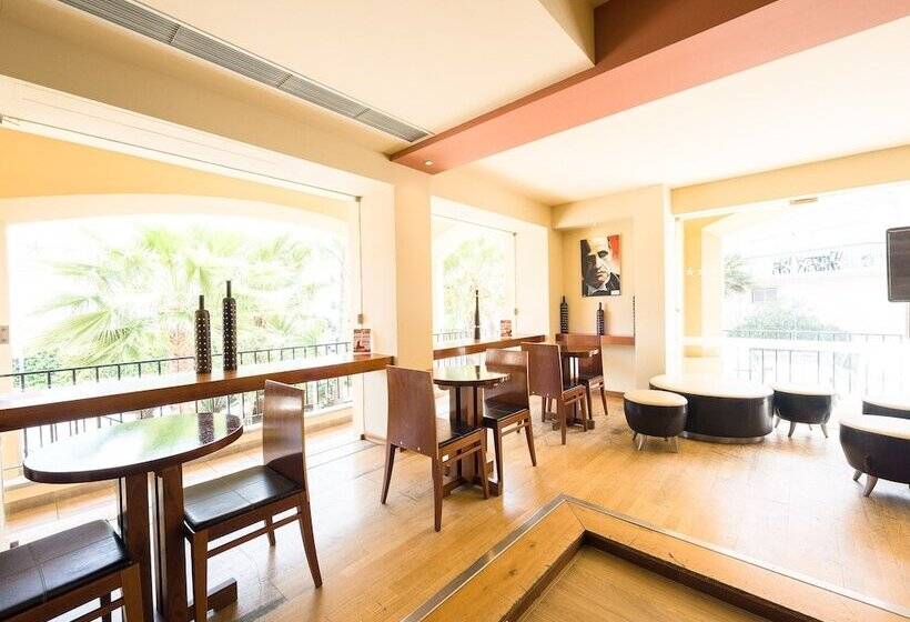 Estrela Da Luz Resort