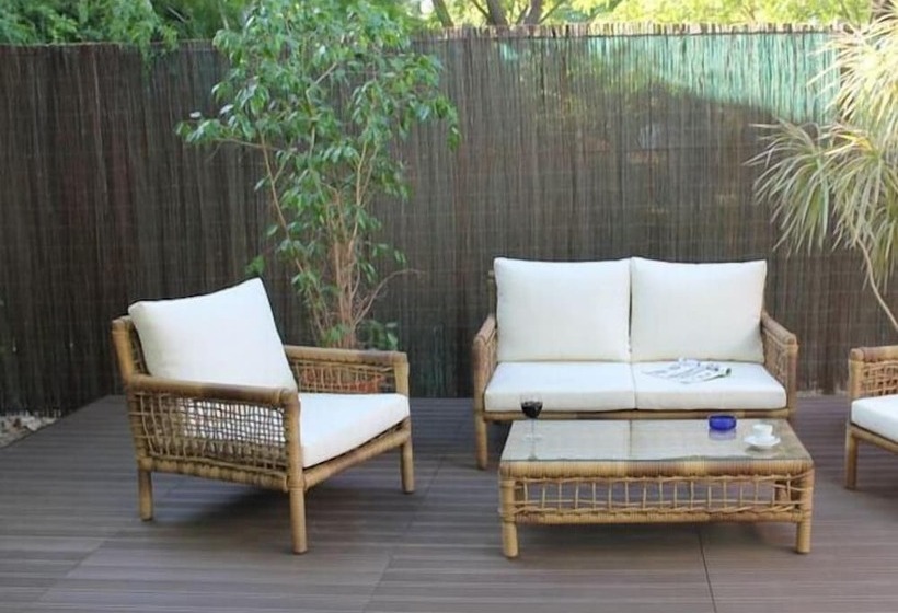 פונדק Canavial Garden   Adults Only