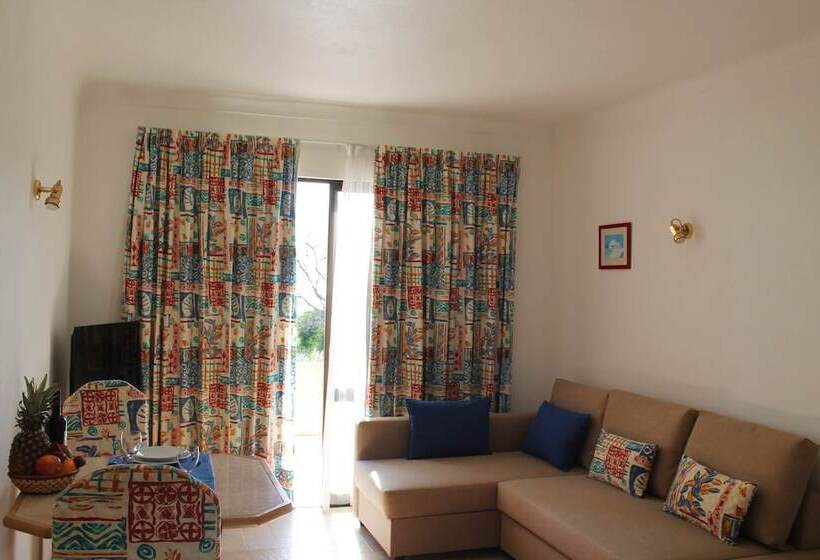 פונדק Canavial Garden   Adults Only