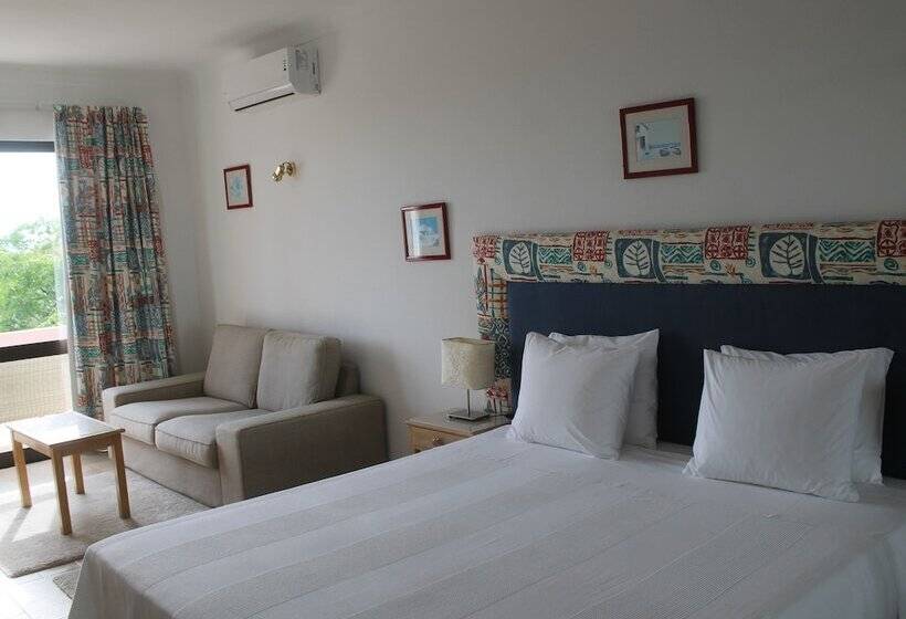 פונדק Canavial Garden   Adults Only