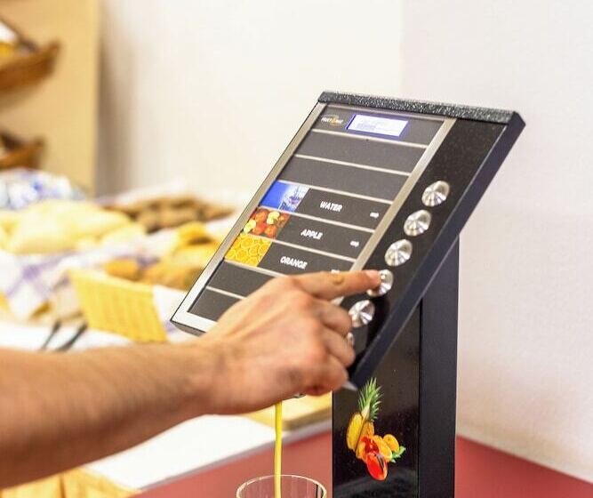 مسافرخانه Minimino