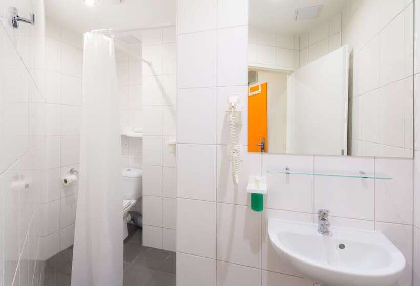 مسافرخانه Minimino