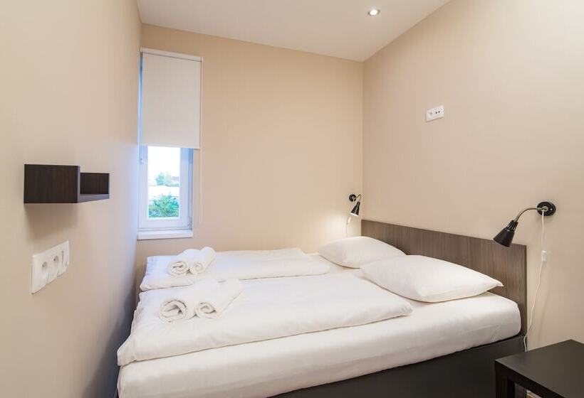 مسافرخانه Minimino