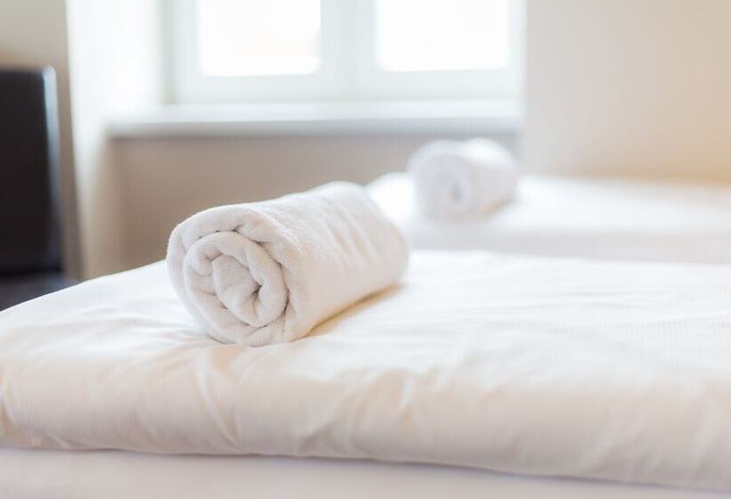 مسافرخانه Minimino