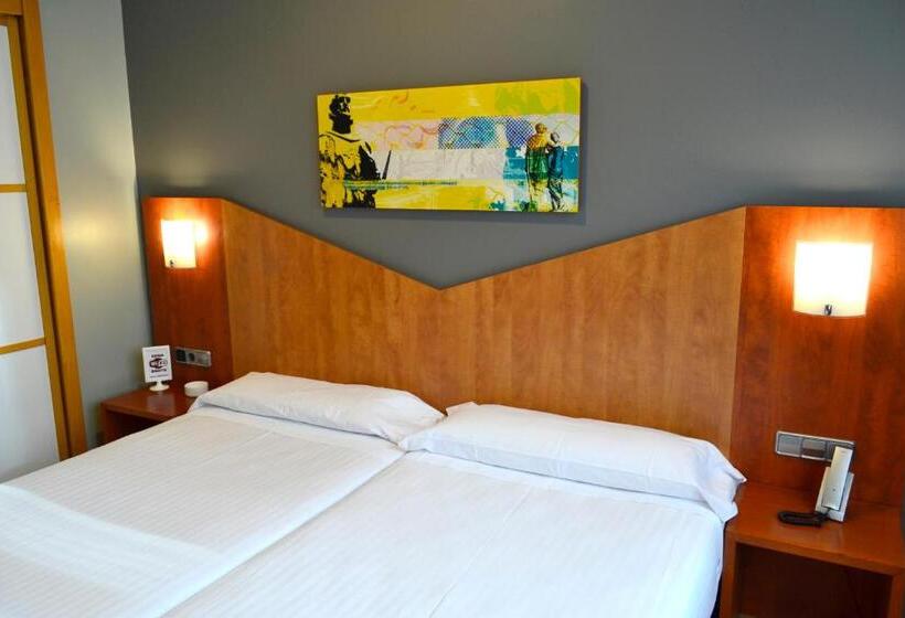 هتل Alda Palacio Valdes