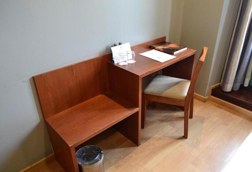 هتل Alda Palacio Valdes