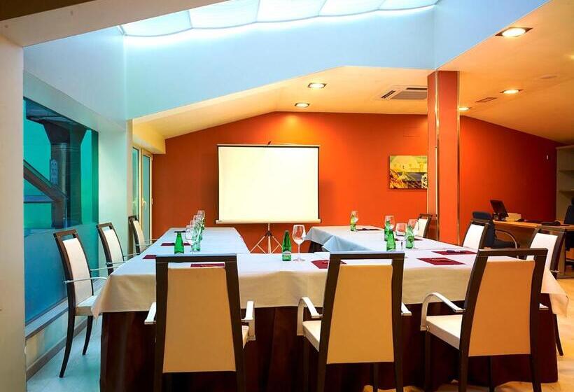 هتل Alda Palacio Valdes