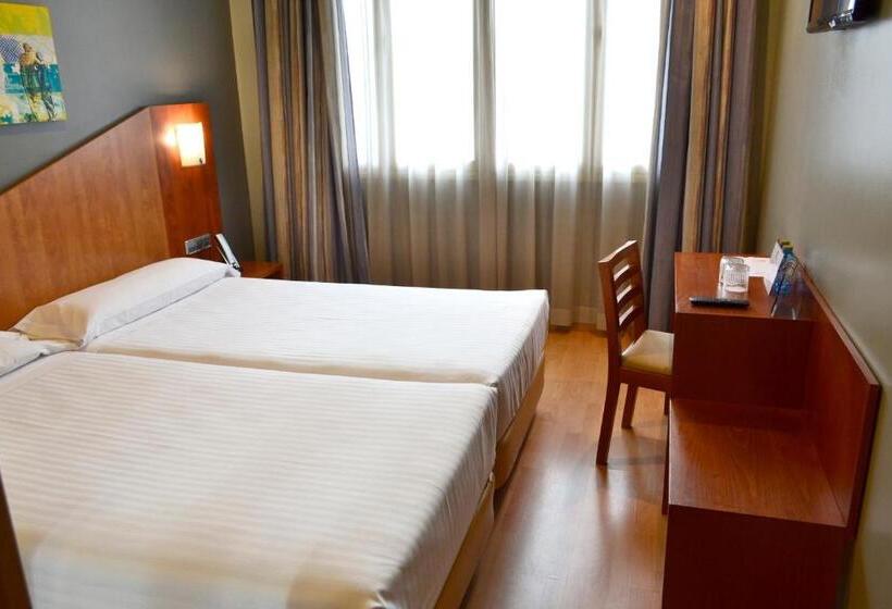 هتل Alda Palacio Valdes